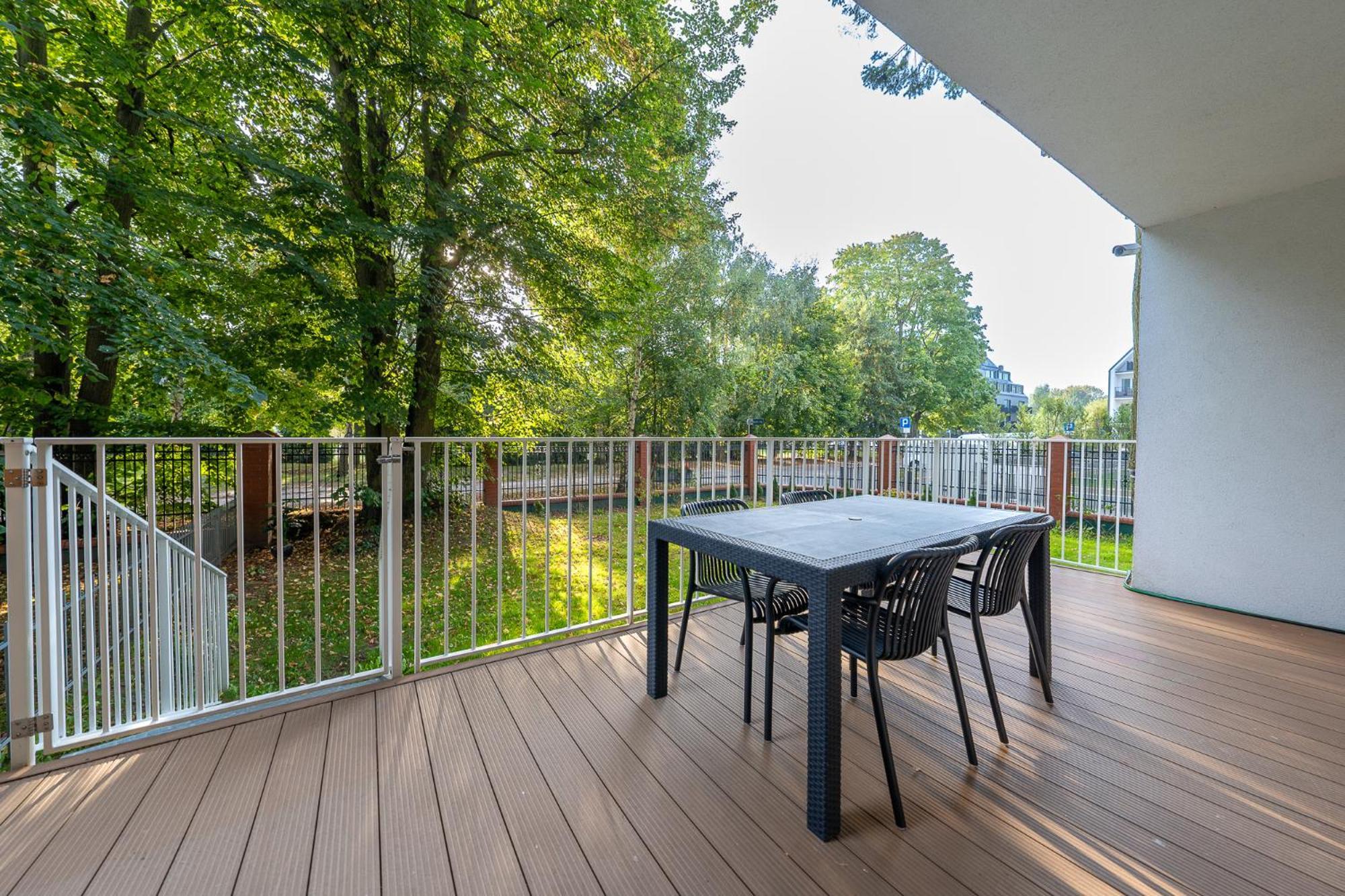 Apartamentyprzymorzu 010 Z Basenem Tarasem I Ogrodkiem Kolobrzeg Exterior photo